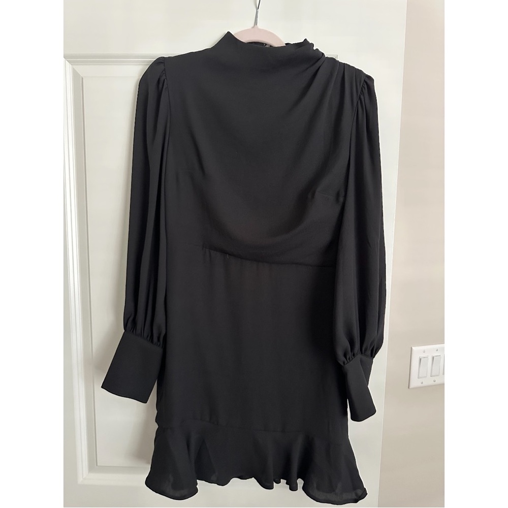 Express Black long sleeve dress size M NWT